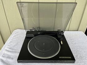 Ps-lc520 Sony Linear Tracking Automatic Turntable With Dust Cover Works Great