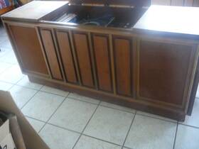 49-6500 Symphonic 6500-wa Vintage Console Am/fm Stereo Radio/record Changer Model # Wa