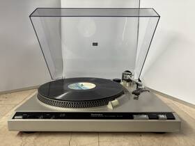 Sl-d220 Technics Direct Drive Stereo Turntable. Excellent