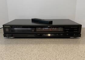 Sl-p220 Technics Vintage Cd Player With Remote - Works