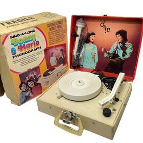 64749 Teletone Sing A Long 1977 Donny And Marie Osmond Phonograph Record Player Turntable With Mic