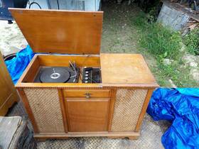 873-973 The Voice Of Music Vintage Model Phonograph Stereo Console
