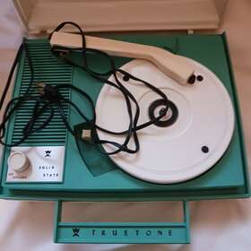 6803 Truetone Vintage Trutone Portable Record Player