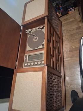 Weg5839c-86 Truetone Mid Century Vintage Vinyl Record Turntable Console Cabinet Storage Player