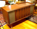Vht-15m Rca Victor Modern Console Stereo Walnut Record Player Radio