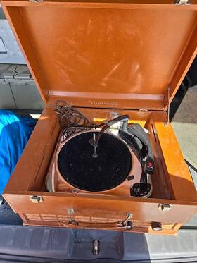 G333-15 Webcor Vintage Musicale Model Record Player 3 Speed Auto Change