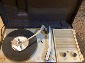 H130ac1 Westinghouse Vintage Compact Portable Record Player Model -parts Only