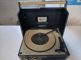 Pam7000a Westinghouse Portable Phonograph Record Player With Automatic Changer