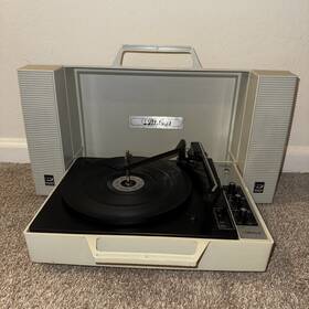 Wds51 Wildcat Automatic Stereo Phonograph Model - Cleaned For Parts See Desc
