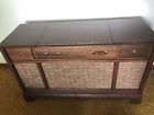 Y6102 Admiral Vintage Record Player