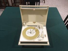 60926 Zenith Vintage Solid State Automatic Portable Record Player Working