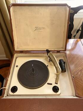 Bps-89lz Zenith Super Stereophonic Portable Record Player Turntable Vintage