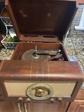 H661 Zenith Vintage Cobra Matic Radio And Record Player Turntable Phonograph Video