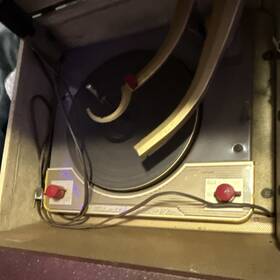 H7y02 Zenith H7y01 Stereophonic Phonograph Record Player Ch. 3704