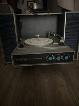 Hps-40 Zenith Record Player 1966 Model Tested And Working