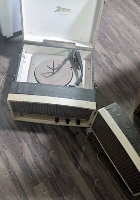 Kps-50l Zenith Vtg Portable Record Player Micro-touch 2g Parts Only