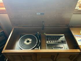 L947m Zenith Allegro Console Stereo Record Player With Manuals