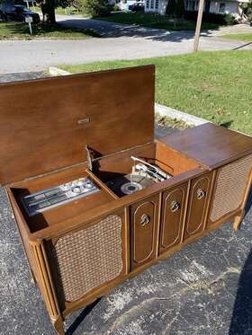 Mn2607 Zenith 1960 S Record Console With Am/fm