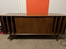 S-58656 Zenith Console Stereo Record Player Vintage With Receiver And Storage