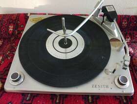 X926 Zenith 2g Micro Touch Turntable Changer Record Player 4 Speed 16 33 45 78 Works