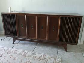 X940w Zenith 1967 Vintage High Fidelity Phonograph With Am/fm Stereo Tuner