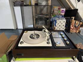 Z590-1 Zenith Record Player