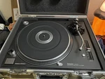 Technics SL-1210 MK5 W/ Robber Mat +anvile Flight Case Nm. Fixed Price $1499.99.