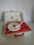 General Electric Solid State / Automatic Record Player V211K. Fixed Price $25.00.