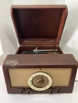 1951 Zenith 6H01 Phonograph Superheterodyne Receiver Combo - Nice Shape Untested. Fixed Price $145.00.