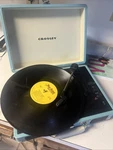 Crosley Cruiser Deluxe Portable 3 Speed Bluetooth Record Player CR8005E-BH. Fixed Price $15.50.