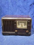 1942 Airline 55V-181 Bakelite Radio Montgomery Ward -powers Up/tubes Glow. Fixed Price $45.00.