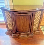 Vintage Magnavox Stereo Console Model PE6510PE51. Fixed Price $280.00.