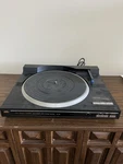 Fisher MT-729 Fully Automatic Tracking Turntable For Parts Repair. Fixed Price $49.99.