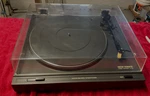 Vintage Vector Research Belt Drive Turntable VT-150. Fixed Price $54.89.