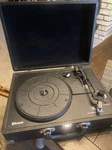 Innovative Technology ITVS-550BT Turntable Record Player Blue Excellent!. Fixed Price $22.40.