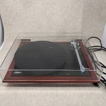 Vtg Y2K Rega Planar 25 Turntable Audiophile Hifi Phonograph Cherry Wood RB600. Fixed Price $900.00.