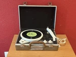 Vintage Turntable SP-25 Portable Record Player. Fixed Price $21.00.
