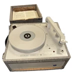 Vintage Newcomb RT-12 Record Player Portable Turntable Tested. Fixed Price $127.50.