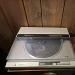 Technics SL-QL5 Quartz Direct Drive Automatic TURNTABLE33/45RPM W/diamond Needle. Fixed Price $200.00.