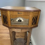 Emerson NR303TT 4-N-1 Player Cd, Cassette, Phono, Am/fm Radio Wood Case Works. Fixed Price $70.70.
