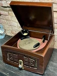Vintage 1949 Zenith 5R086 Tube Radio & Record Player 5C02 Chassis For Repair. Fixed Price $119.67.
