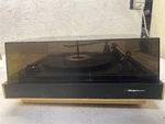 Vintage Magnavox LF1203 Turntable Record Player As-is. Fixed Price $100.00.
