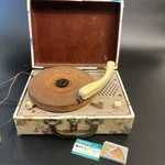 Philco C-1332-121 Portable Suitcase Speed Tube Phonograph Record Player Is. Fixed Price $40.99.