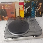 Technics SL-Q300 Quartz Direct Drive Automatic Turntable System Record Player Jp. Fixed Price $499.99.