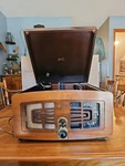 Vintage 1949 Zenith 5R086 Tube Radio And Record Player 5C02 Chassis. Fixed Price $125.00.