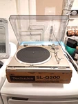Vintage Working Technics Quartz SL-Q200 Direct Drive Turntable W/ Original Box!. Fixed Price $185.00.