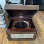 Vtg V-m Voice Of Music Mod. 555 Record Player Tri-o-matic As-is Parts Repair. Fixed Price $79.65.