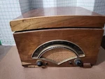 Vtg Zenith 6R084 Chasis 6C21 Tube Radio Record Player With Changer. Fixed Price $250.00.