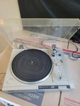 Sony PS-LX22 Stereo Turntable System 1983 Record Player Working Damage Rca. Fixed Price $100.00.