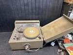 Vintage Newcomb Audio TR-1625 Phonograph Powers For Parts/repair As Is!!. Fixed Price $85.00.